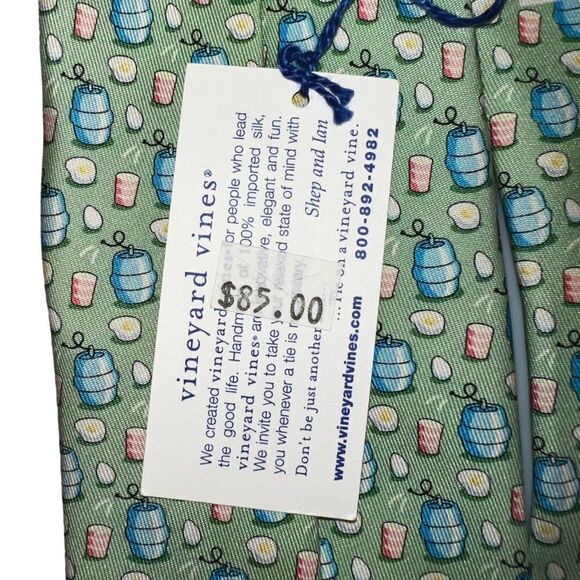 Vineyard Vines Kegs & Eggs Green Tie 1T0514 NWT - Picture 3 of 5